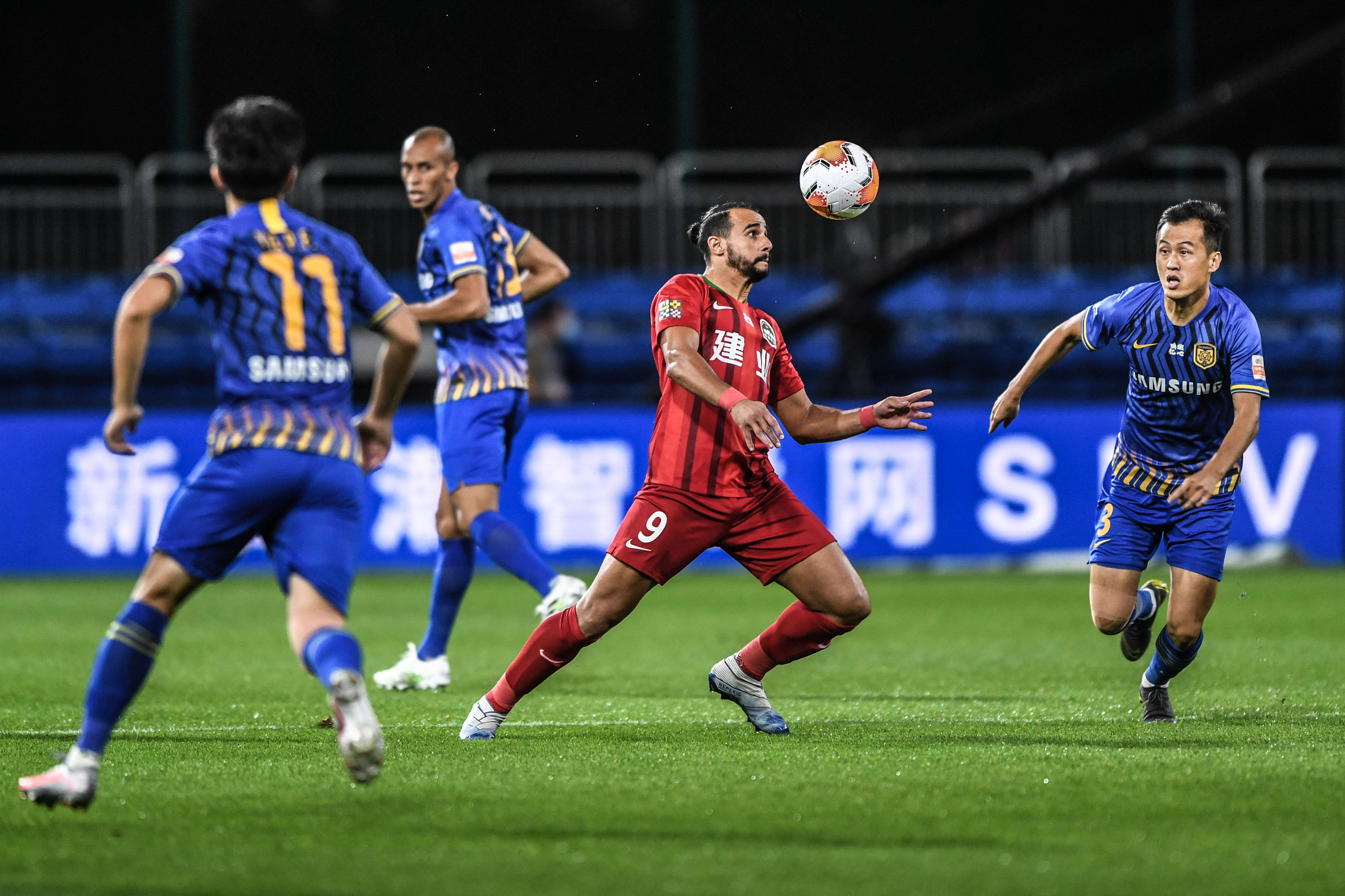 边路形成 边路形成