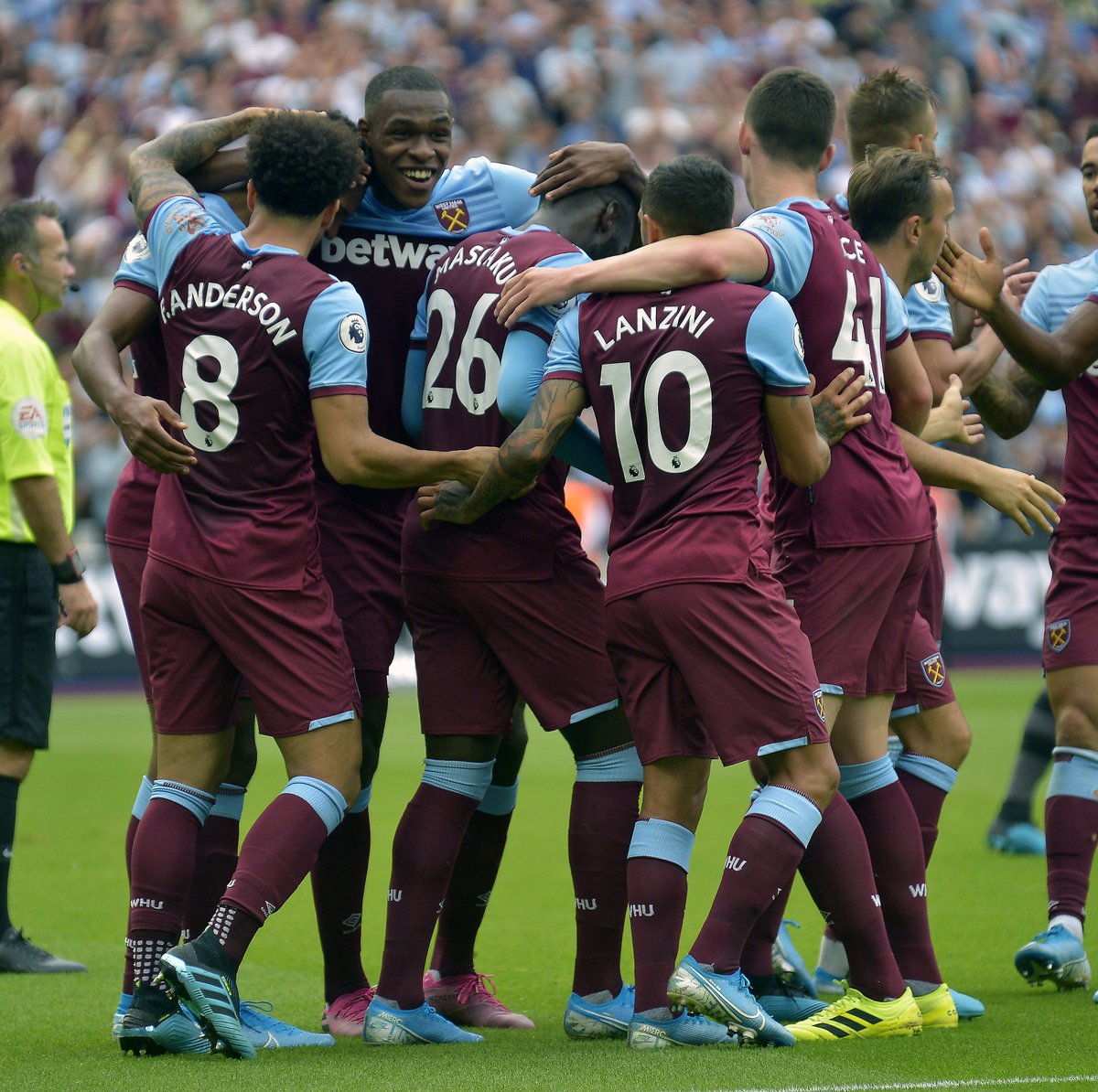 外队处于轮 外队处于轮